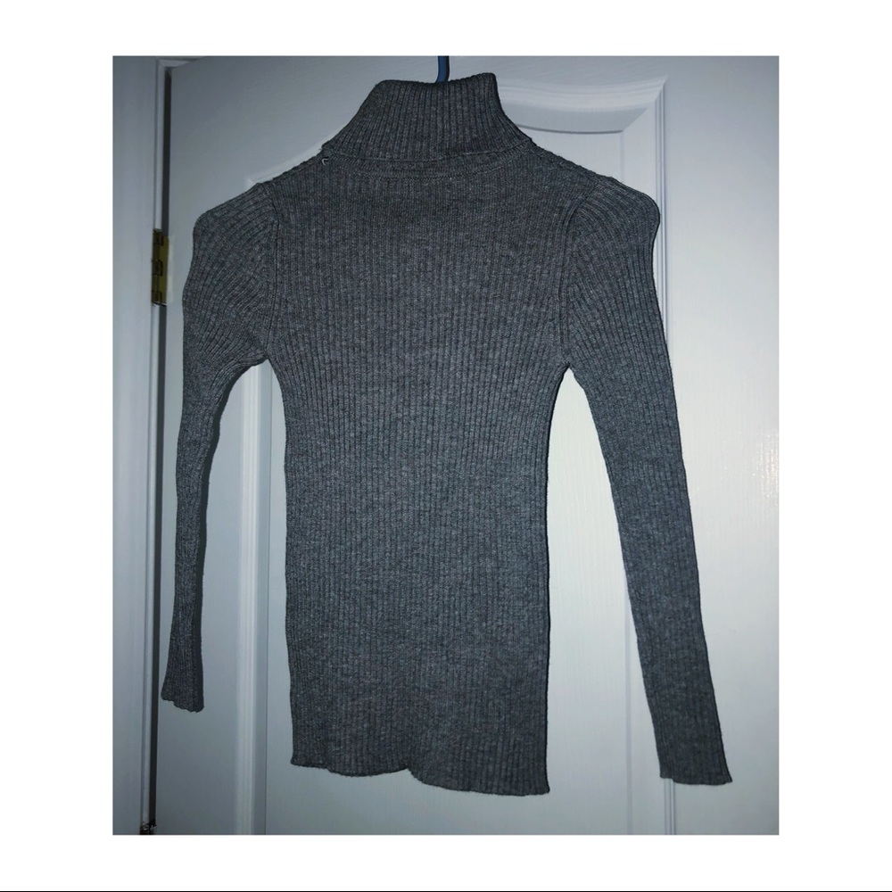 *Brand New* Grey Sweater Turtle/Cowlneck